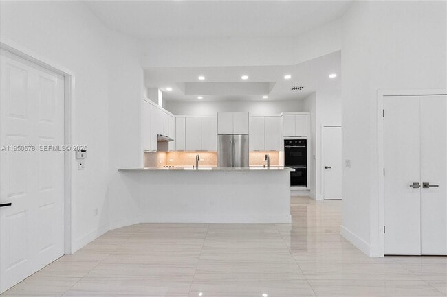 Building Photo - 21301 NE 38th Ave