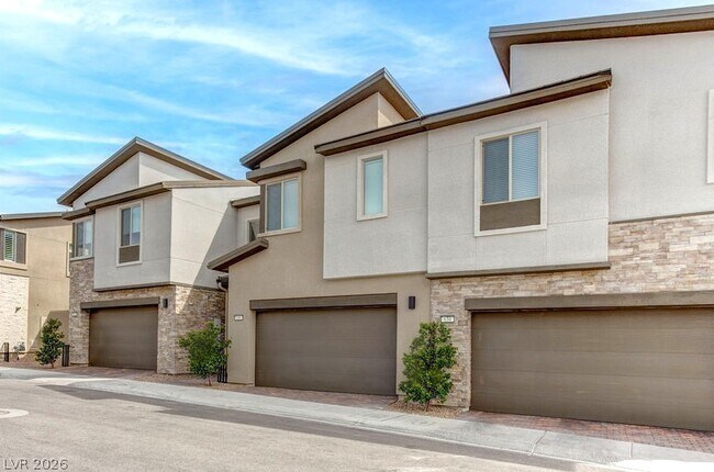 Building Photo - 646 Infinity Rdg St