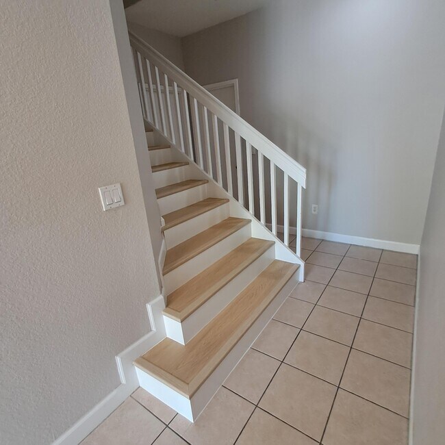 Building Photo - 3510 Shoma Dr