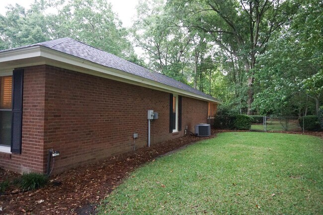 Building Photo - 116 Princeton Ln