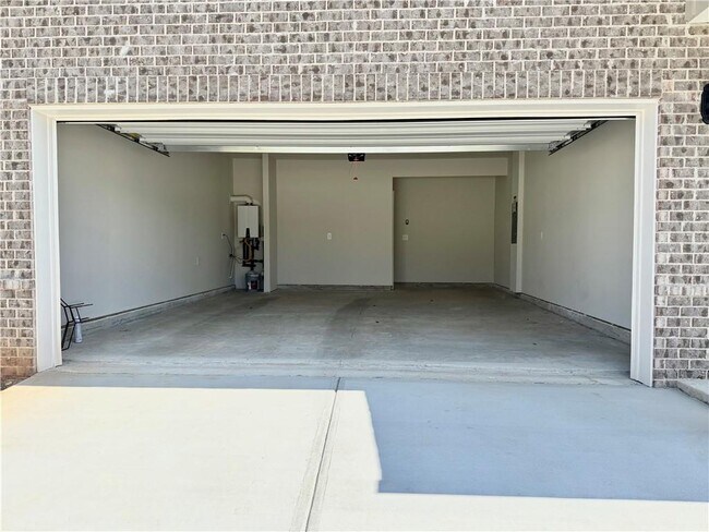 Building Photo - 2909 Sweet Red Cir