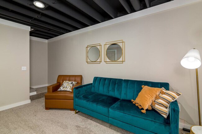 Building Photo - 10268 Cleveland Rd