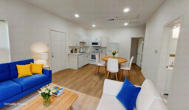 Building Photo - 2123 Langford St