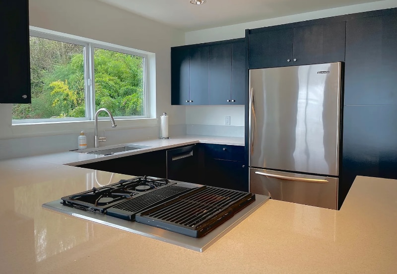 Building Photo - 1402 Alki Ave SW