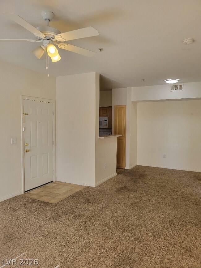 Building Photo - 6955 N Durango Dr