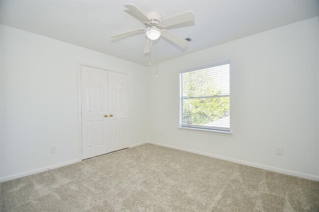 Building Photo - 1210 Windover Ct