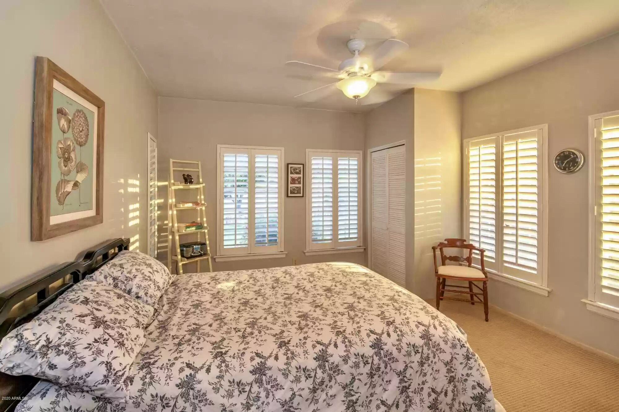 Bedroom - 712 W Manhatton Dr