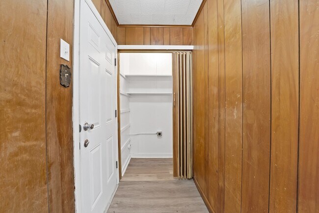 Building Photo - 2309 8th Ave