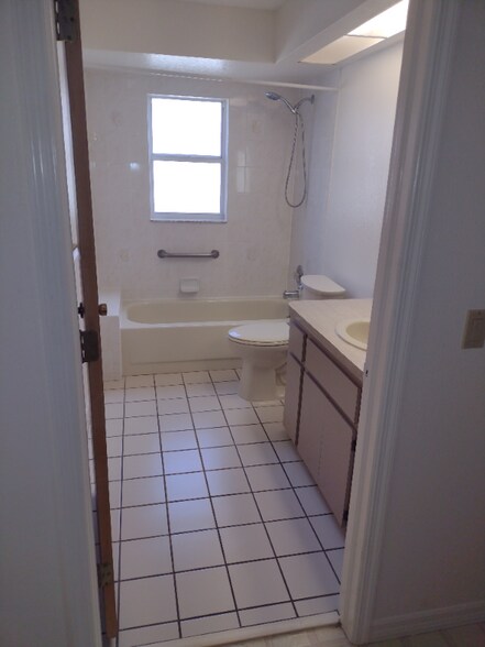 Building Photo - 7429 Mead Dr