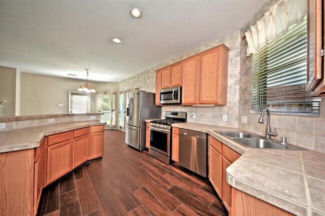 Building Photo - 1611 Winston Homestead Dr