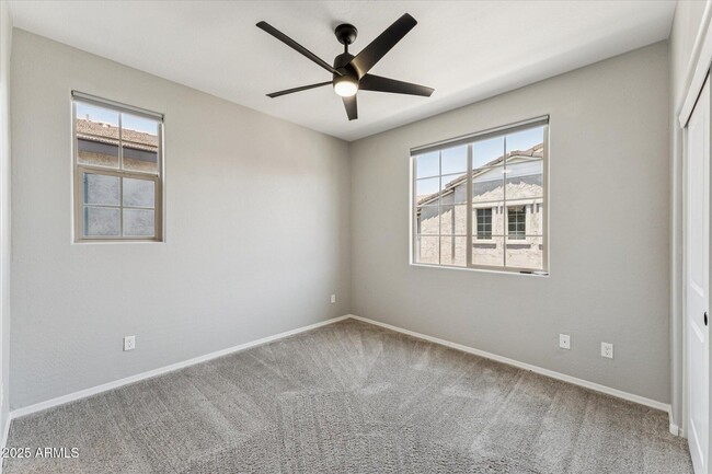 Building Photo - 1731 E Chelsea Ln