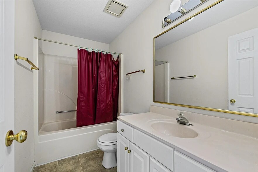 Building Photo - 4200 Cedar Crest Ln