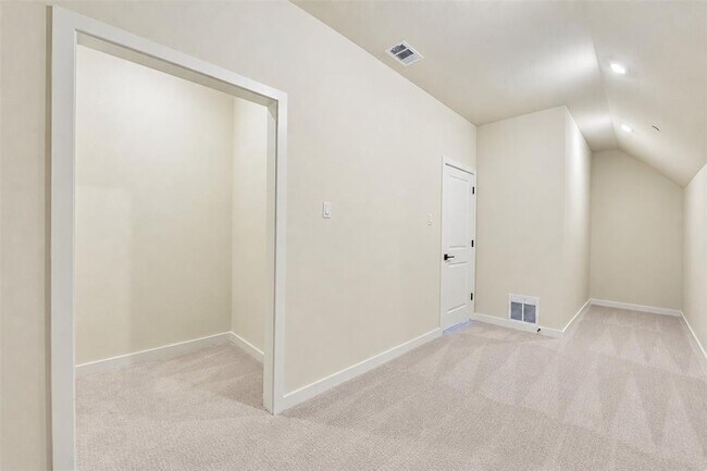 Building Photo - 245 John Webster St