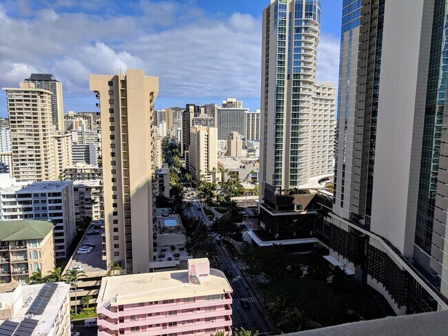 Building Photo - Sweeping Views from this partially furnished 1 Bed 1 Bath Condo w/ 1 Covered Parking
