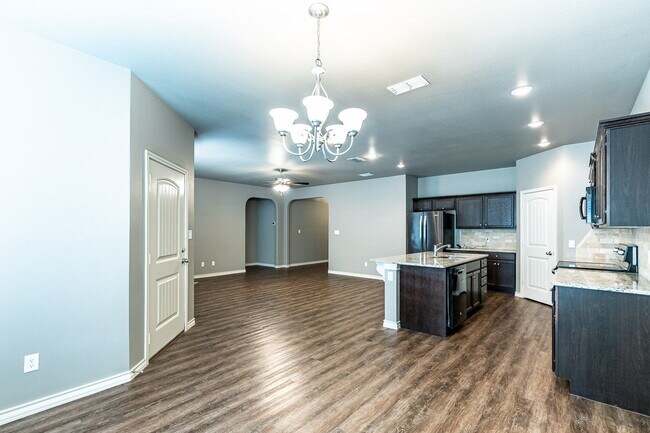 Building Photo - Outstanding 4 Bedroom Home in North Pointe!