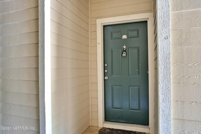 Building Photo - 190 Veracruz Dr