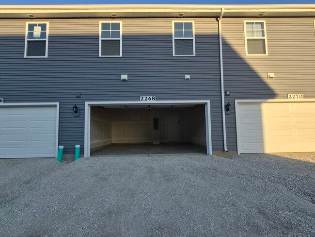 Building Photo - 2268 Barbera Dr