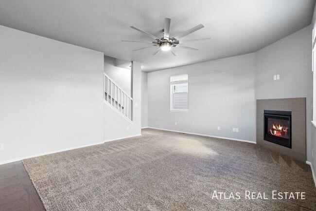 Building Photo - 1095 W 170th Pl