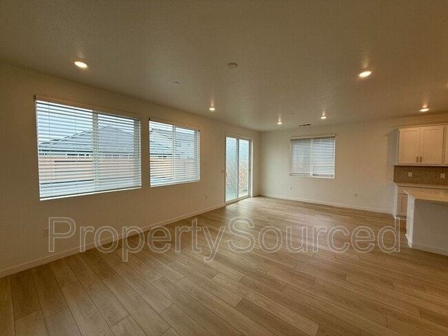 Building Photo - 1753 Lacey Ave