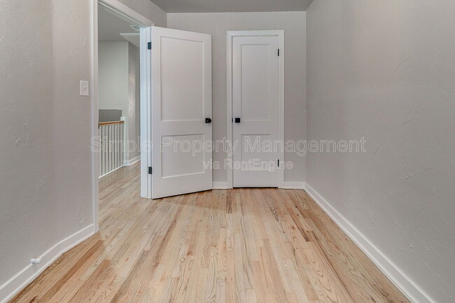 Building Photo - 1421 Classen Dr