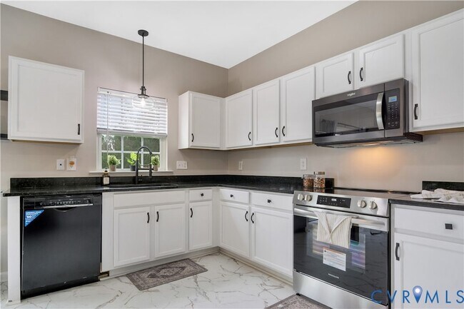 Building Photo - 10868 White Dogwood Dr