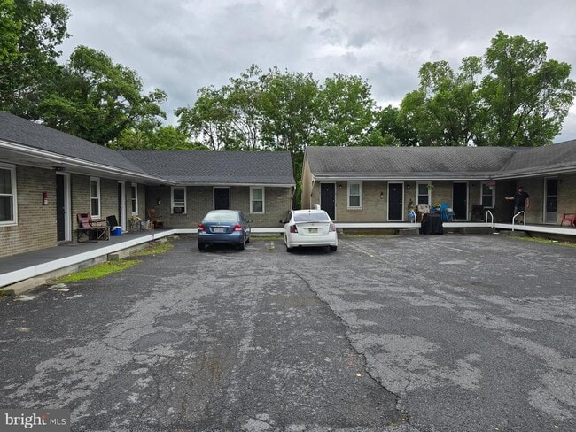Building Photo - 1816 Valley Ave