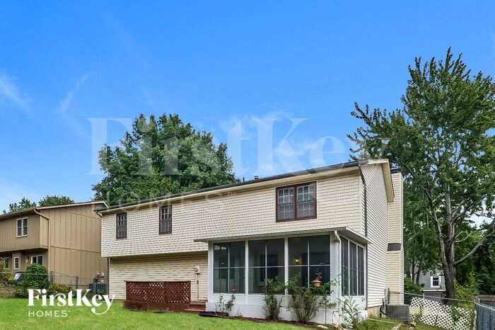 Building Photo - 11584 Earnshaw St