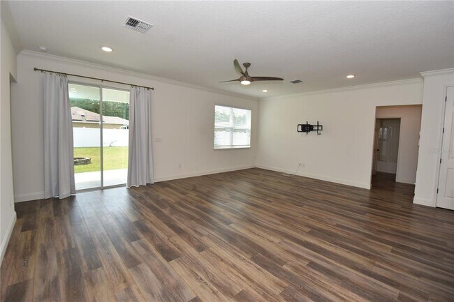 Building Photo - 1 Ziegler Pl