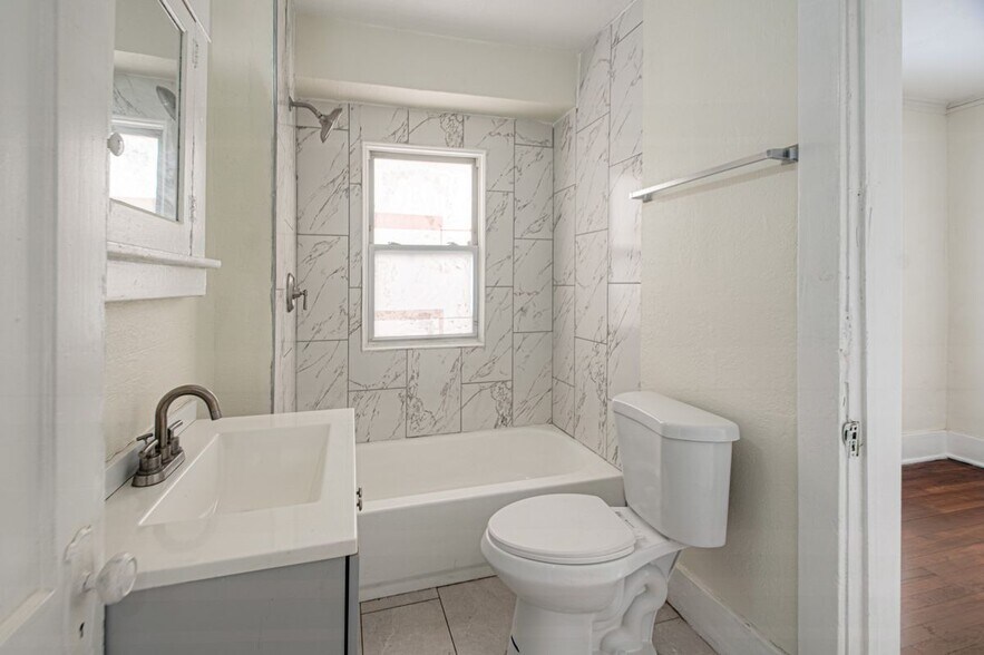 Building Photo - 3626 Bellefontaine Ave