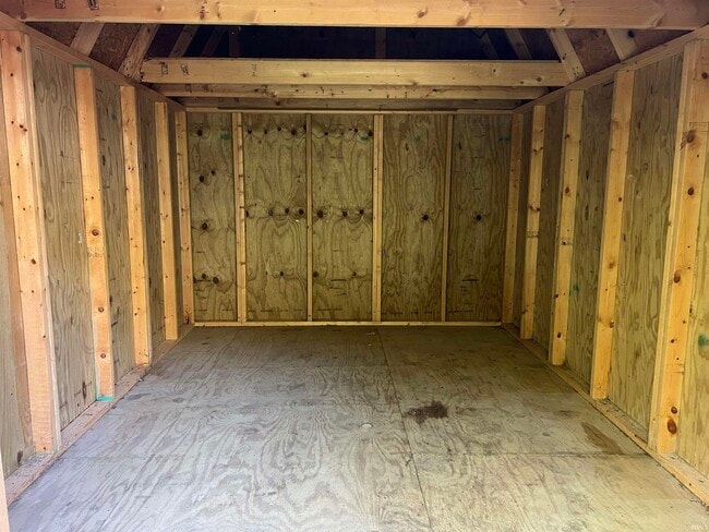 Building Photo - 328 Freeman Rd
