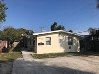 Building Photo - 3722 Henry Ave