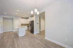 Building Photo - 1858 Belmore St SE