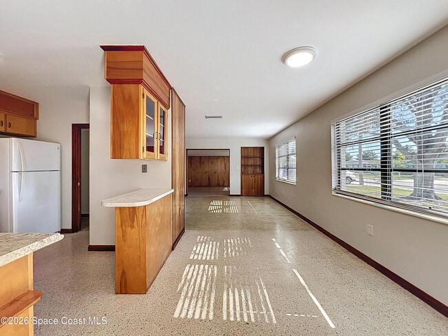 Building Photo - 260 Sabal Ave