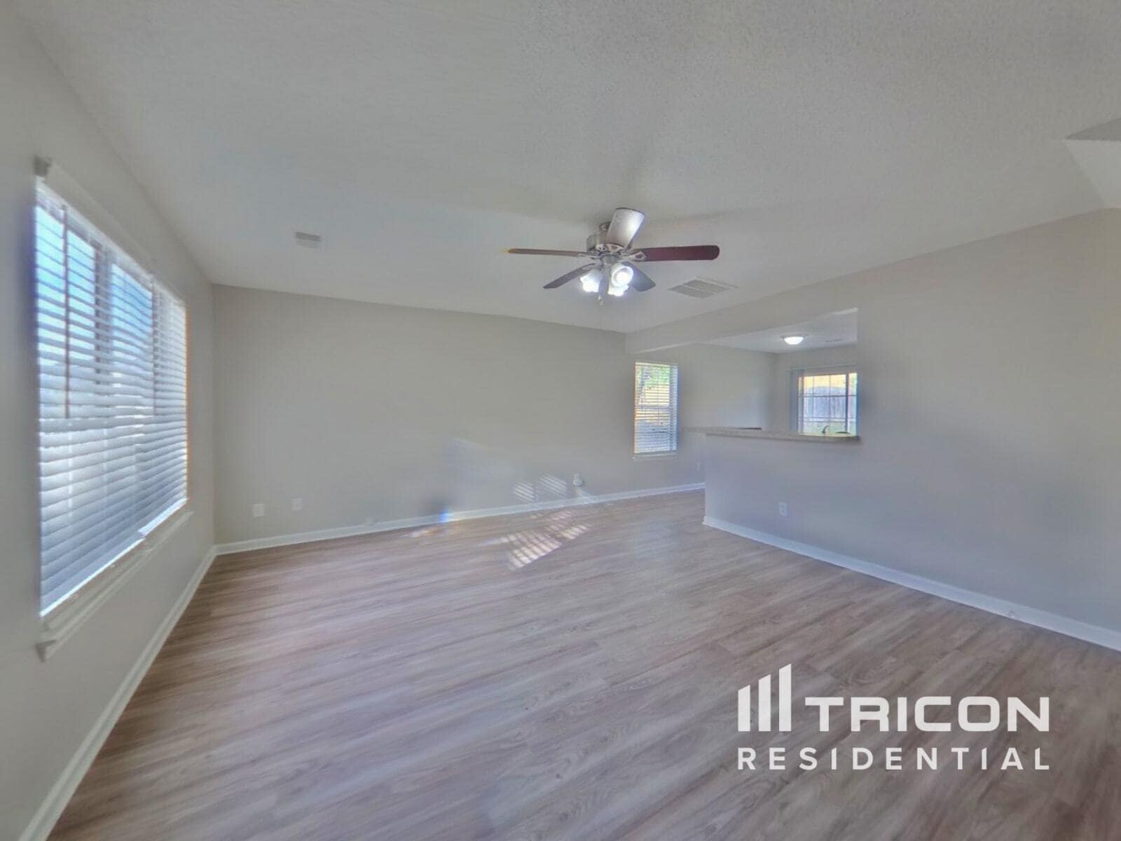 Building Photo - 325 Hampton Ridge Dr