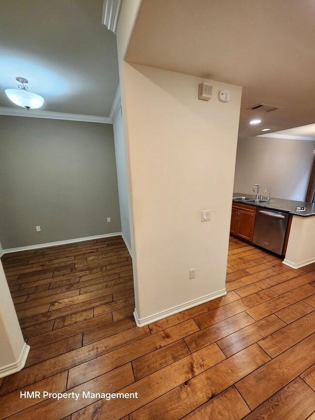 Building Photo - 2 bed 2.5 bath condominium at Lake at Waln...