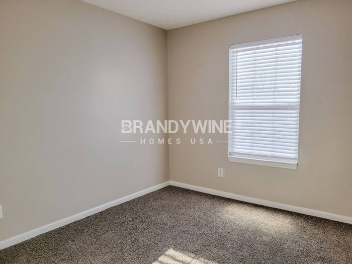 Building Photo - 1135 Valley Forge Dr