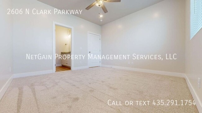 Building Photo - 2606 N Clark Pkwy