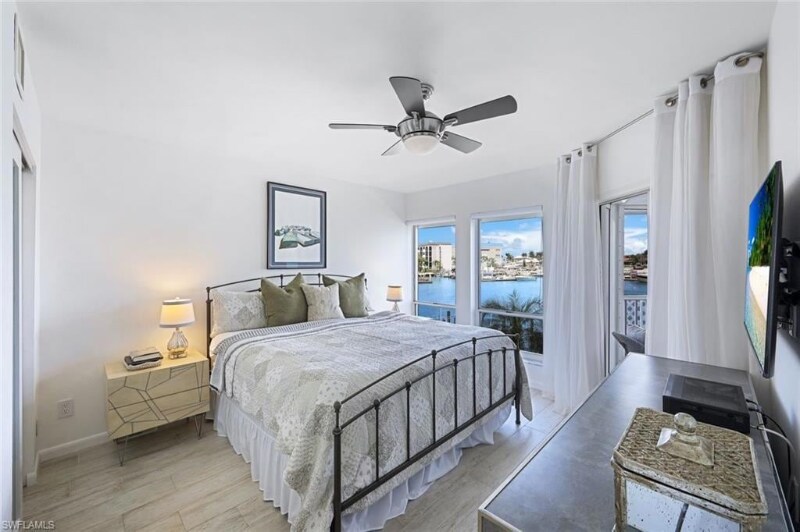 Building Photo - 991 N Barfield Dr