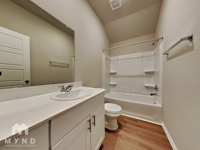 Building Photo - 1447 Cedar Plns Ct