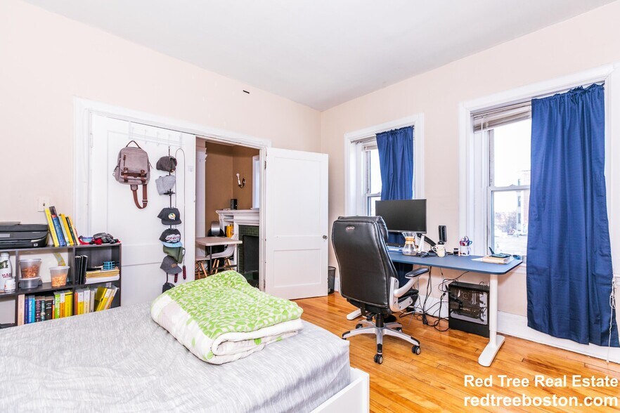 Building Photo - 1284 Commonwealth Ave