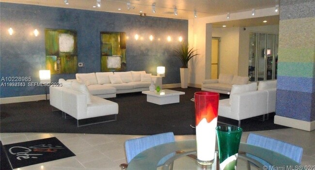 Building Photo - 2001 Biscayne Blvd