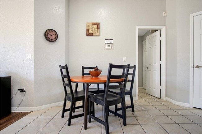 Building Photo - 161 Cadiz Loop