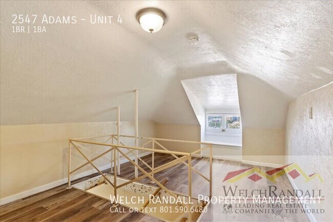 Building Photo - 2547 Adams-Unit 4
