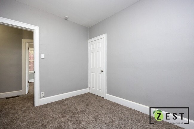 Building Photo - 3783 Tyler St