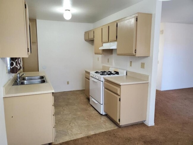 Building Photo - 6816 Hemp Ct