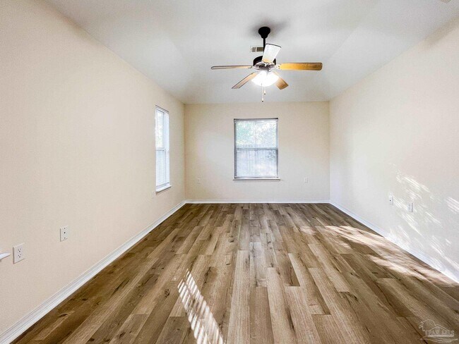 Building Photo - 5853 Bilek Dr