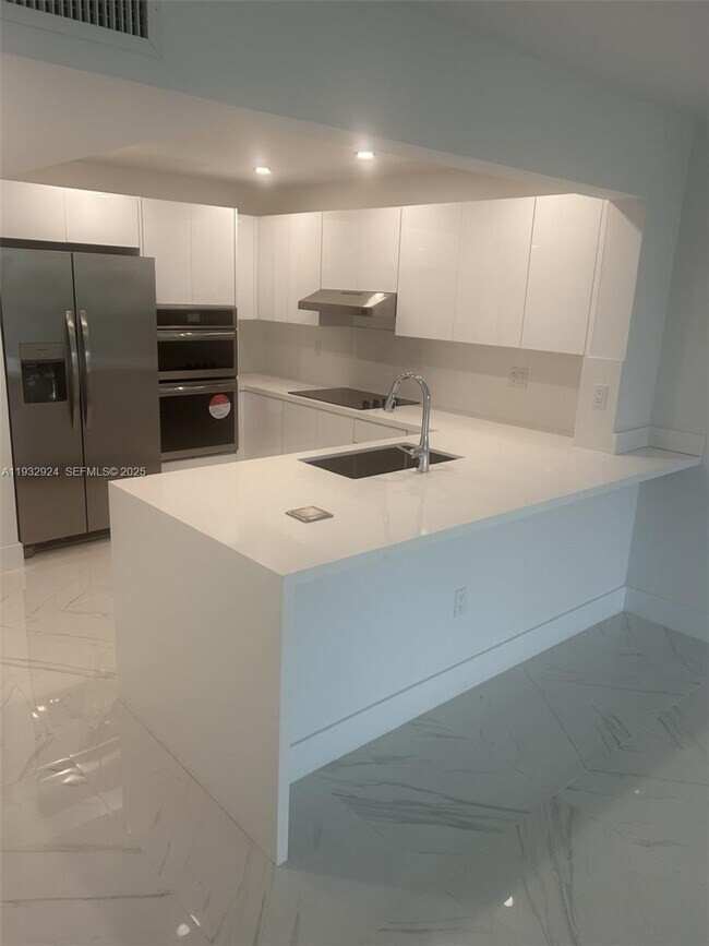 Building Photo - 55 Ocean Ln Dr