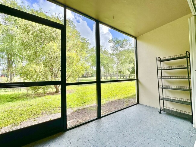 Building Photo - 8001 Fairview Dr