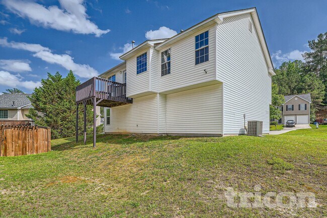 Building Photo - 3500 Silverton