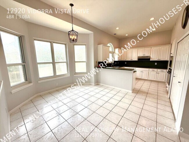 Building Photo - 12920 Vidorra Vista Dr